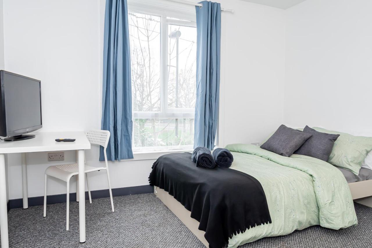Shirley House 3, Guest House, Self Catering, Self Check In With Smart Locks, Use Of Fully Equipped Kitchen, Close To City Centre, Ideal For Longer Stays, Walking Distance To Bat, 20 Min Drive To Fawley Refinery, Excellent Transport Links Southampton Eksteriør billede