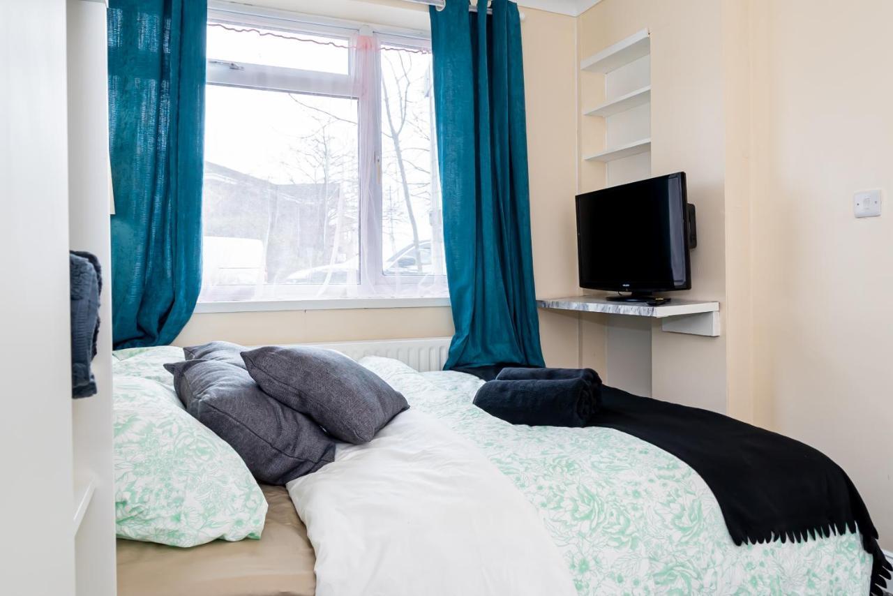 Shirley House 3, Guest House, Self Catering, Self Check In With Smart Locks, Use Of Fully Equipped Kitchen, Close To City Centre, Ideal For Longer Stays, Walking Distance To Bat, 20 Min Drive To Fawley Refinery, Excellent Transport Links Southampton Eksteriør billede