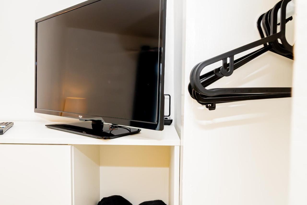 Shirley House 3, Guest House, Self Catering, Self Check In With Smart Locks, Use Of Fully Equipped Kitchen, Close To City Centre, Ideal For Longer Stays, Walking Distance To Bat, 20 Min Drive To Fawley Refinery, Excellent Transport Links Southampton Eksteriør billede