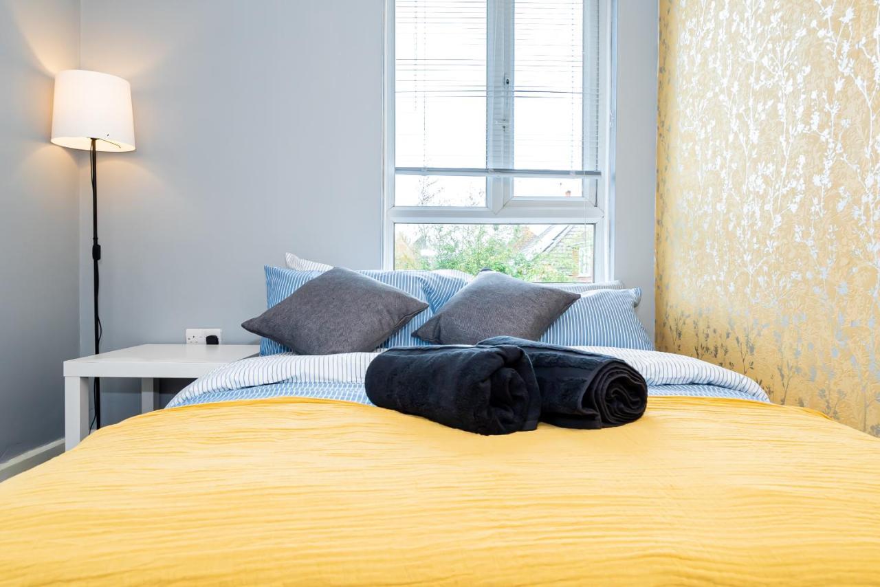 Shirley House 3, Guest House, Self Catering, Self Check In With Smart Locks, Use Of Fully Equipped Kitchen, Close To City Centre, Ideal For Longer Stays, Walking Distance To Bat, 20 Min Drive To Fawley Refinery, Excellent Transport Links Southampton Eksteriør billede