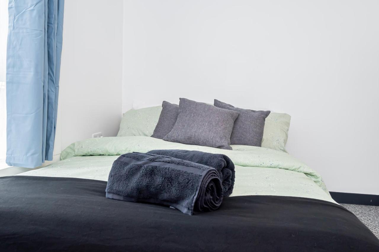 Shirley House 3, Guest House, Self Catering, Self Check In With Smart Locks, Use Of Fully Equipped Kitchen, Close To City Centre, Ideal For Longer Stays, Walking Distance To Bat, 20 Min Drive To Fawley Refinery, Excellent Transport Links Southampton Eksteriør billede