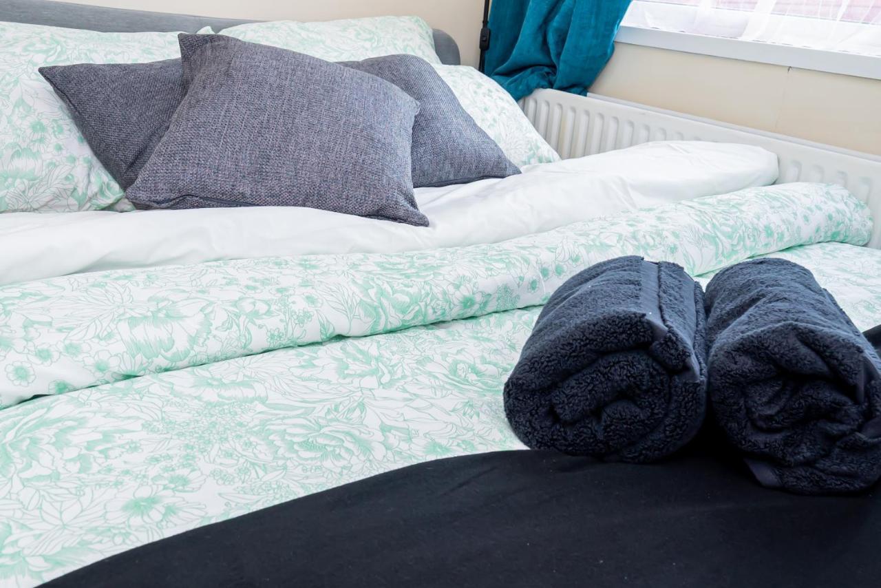 Shirley House 3, Guest House, Self Catering, Self Check In With Smart Locks, Use Of Fully Equipped Kitchen, Close To City Centre, Ideal For Longer Stays, Walking Distance To Bat, 20 Min Drive To Fawley Refinery, Excellent Transport Links Southampton Eksteriør billede